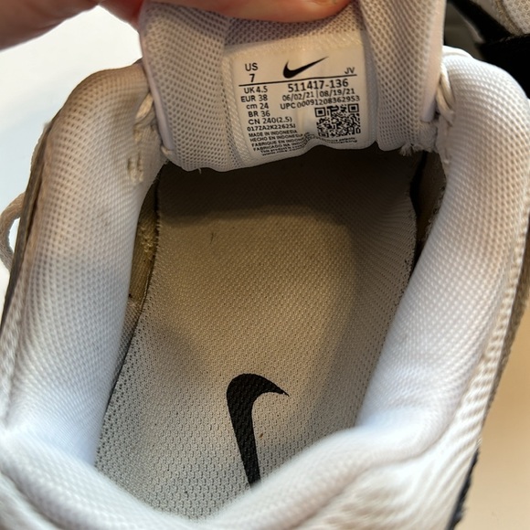 Nike Air Max Correlate - Picture 4 of 5